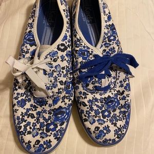 Blue and white floral Keds Champion sneakers